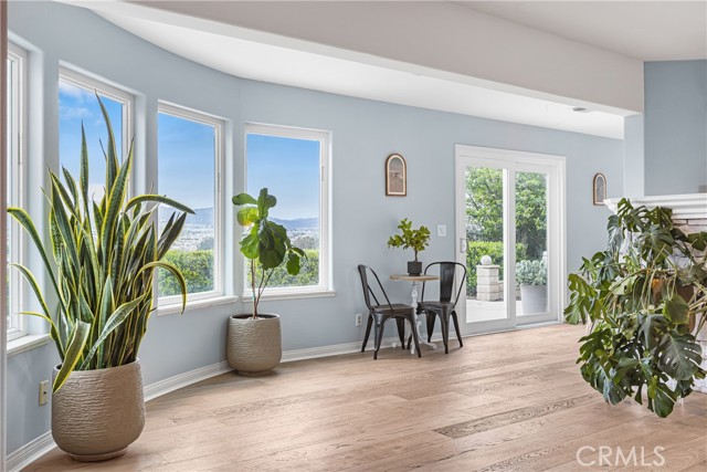 Image 17 of 72 For 22053 Highland Street