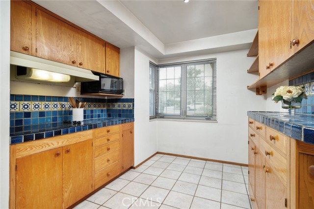 644 W 10th Street, Claremont CA: https://media.crmls.org/medias/69c97d37-4d68-4299-91ae-5d60e31493be.jpg