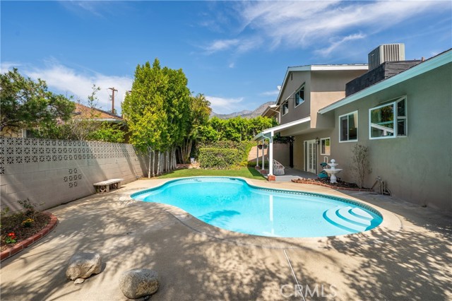 Detail Gallery Image 34 of 45 For 651 N Sunnyslope Ave, Pasadena,  CA 91107 - 5 Beds | 3 Baths