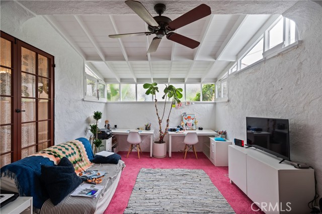 Detail Gallery Image 9 of 38 For 5022 E Broadway, Long Beach,  CA 90803 - 2 Beds | 2 Baths