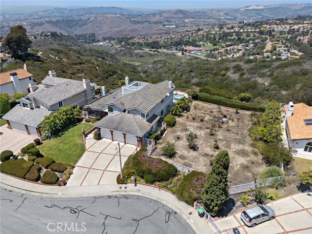 817 Calle Dulcinea, San Clemente CA: https://media.crmls.org/medias/69cbe98b-9029-4970-880b-d86777e27cd2.jpg
