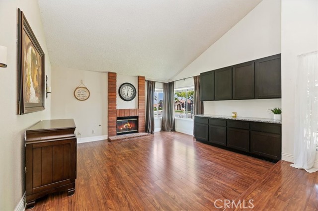 Detail Gallery Image 10 of 55 For 1774 Somerset Ln, Redlands,  CA 92374 - 4 Beds | 2/1 Baths