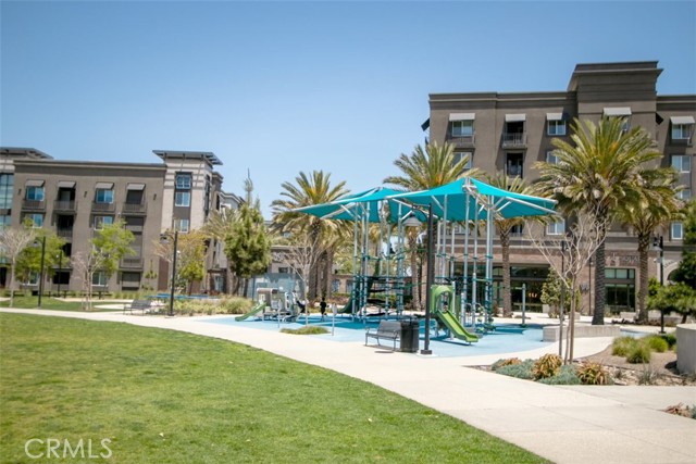 2850 Wagon Wheel Rd, Oxnard CA: https://media.crmls.org/medias/69cc60ac-81cc-41ba-a6da-dc702a450aeb.jpg