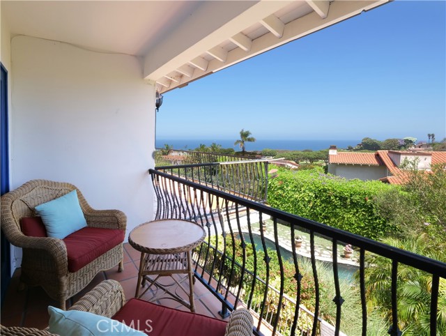 345 Palos Verdes W Drive, Palos Verdes Estates CA: https://media.crmls.org/medias/69cc664a-6231-4caf-b88e-fcb40eb2b48d.jpg