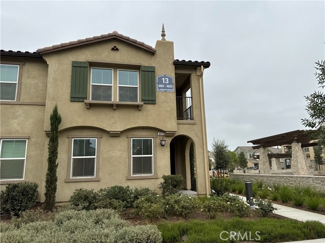 Detail Gallery Image 2 of 21 For 4011 E Coronado Privado, Ontario,  CA 91761 - 3 Beds | 2/1 Baths