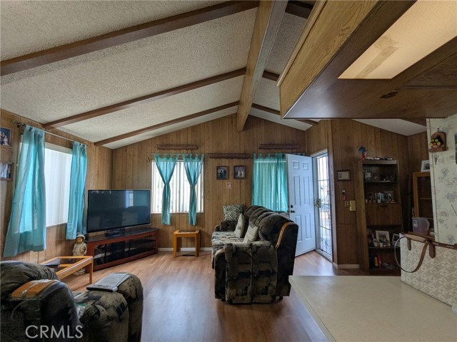 Detail Gallery Image 2 of 15 For 23701 S Western Ave #203,  Torrance,  CA 90501 - 2 Beds | 2 Baths