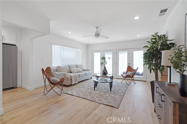 Detail Gallery Image 6 of 17 For 3636 Gardenia Ave, Long Beach,  CA 90807 - 4 Beds | 4 Baths