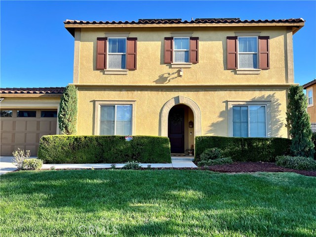 Detail Gallery Image 1 of 30 For 32526 Presidio Hills Lane, Winchester,  CA 92596 - 5 Beds | 3 Baths