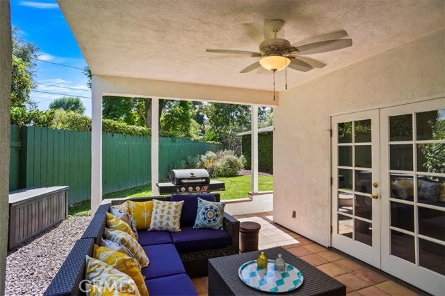 525 Bob Hope Drive, Burbank CA: https://media.crmls.org/medias/69cf9bc4-a34d-417c-a74e-f2c21fd2af58.jpg