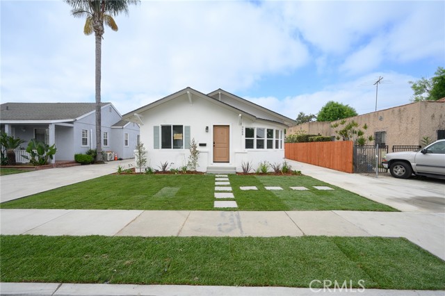 Detail Gallery Image 1 of 31 For 3688 Walnut Ave, Lynwood,  CA 90262 - 3 Beds | 1 Baths