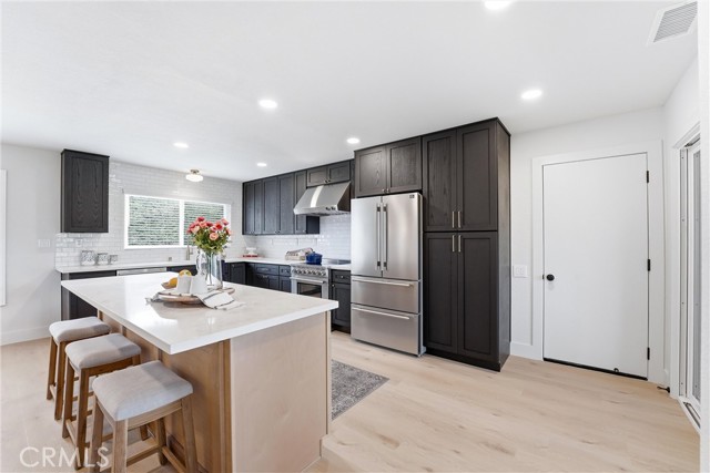 Detail Gallery Image 6 of 51 For 23561 via Ventura, Mission Viejo,  CA 92692 - 2 Beds | 2 Baths