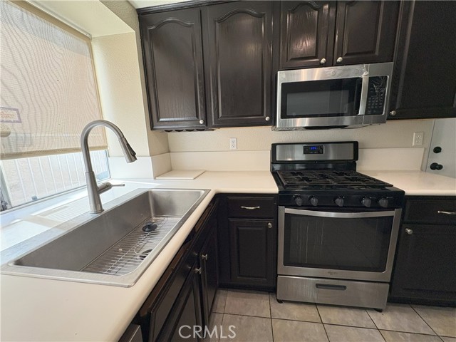 13427 Treasure Way, Chino Hills CA: https://media.crmls.org/medias/69d1ba54-081f-4c71-aec7-502b545c3861.jpg
