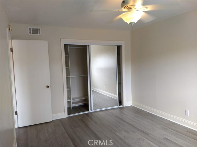 Detail Gallery Image 6 of 8 For 4804 Del Amo, Torrance,  CA 90503 - 1 Beds | 1 Baths