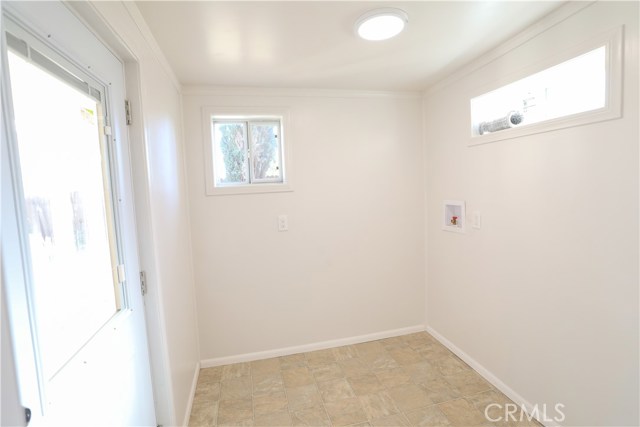 Detail Gallery Image 15 of 31 For 14942 La Mesa St, Sylmar,  CA 91342 - 4 Beds | 2 Baths