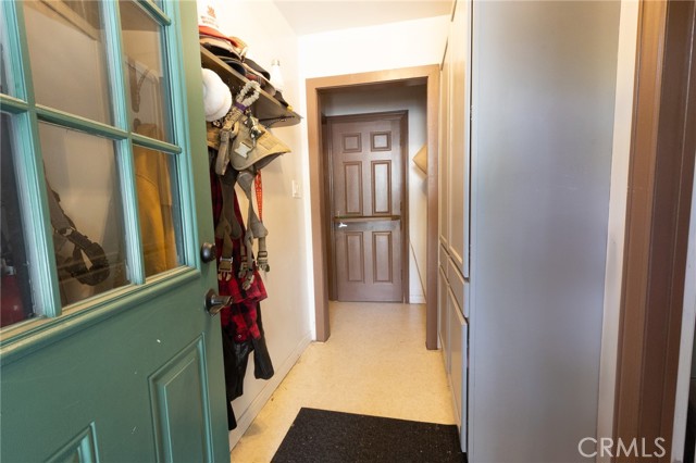 Detail Gallery Image 22 of 28 For 9408 Mill Dr, Forest Falls,  CA 92339 - 4 Beds | 4 Baths