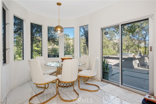 Detail Gallery Image 14 of 39 For 22 Round up, Bell Canyon,  CA 91307 - 6 Beds | 6/1 Baths