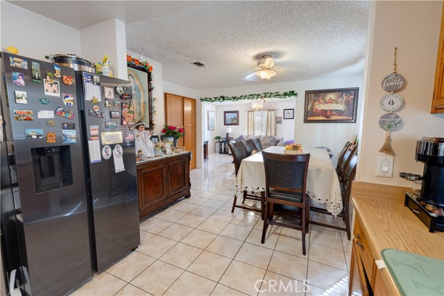 701 W 139th Street, Compton CA: https://media.crmls.org/medias/69d40945-692f-4d51-9668-a08791a20956.jpg
