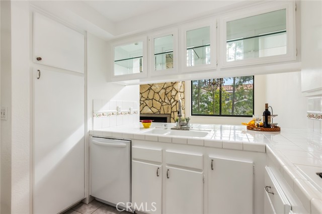 5987 Peacock Ridge, Rancho Palos Verdes CA: https://media.crmls.org/medias/69d45e4d-721f-4d88-8067-66f063c8b8ea.jpg