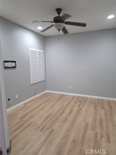 Detail Gallery Image 17 of 56 For 13040 Deep Water St, Victorville,  CA 92392 - 5 Beds | 3 Baths