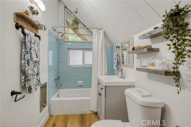 875 Brentwood Drive, Lake Arrowhead CA: https://media.crmls.org/medias/69d5155c-1a33-4879-b631-4512e00e0977.jpg