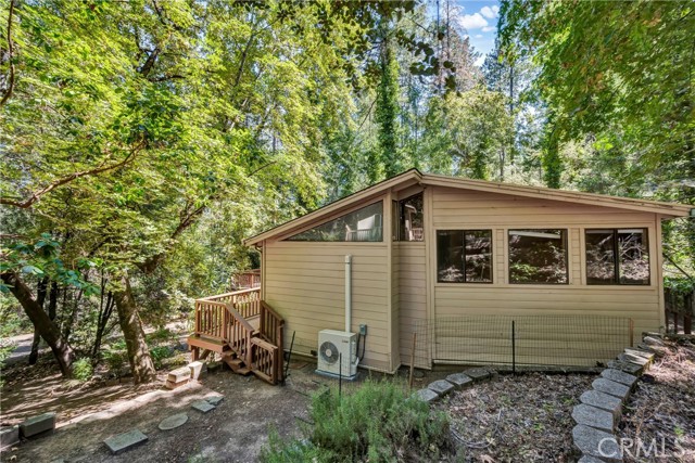 Detail Gallery Image 9 of 24 For 17097 Dogwood Way, Cobb,  CA 95461 - 2 Beds | 1 Baths