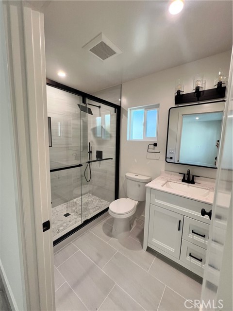 Detail Gallery Image 15 of 21 For 635 Palm, Glendale,  CA 91202 - 3 Beds | 2 Baths