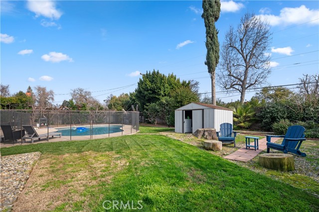 Detail Gallery Image 16 of 64 For 925 S Purdue Ave, Fresno,  CA 93727 - 5 Beds | 4 Baths