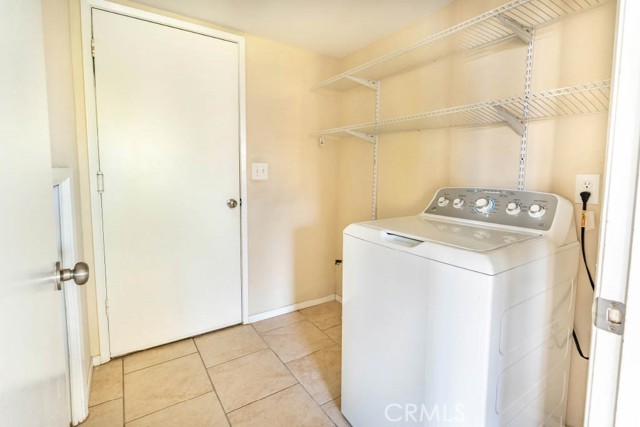 Detail Gallery Image 12 of 29 For 1217 Iris Ct, Lompoc,  CA 93436 - 3 Beds | 2/1 Baths