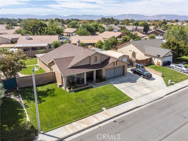4 Bed Home for Sale in Lancaster, California