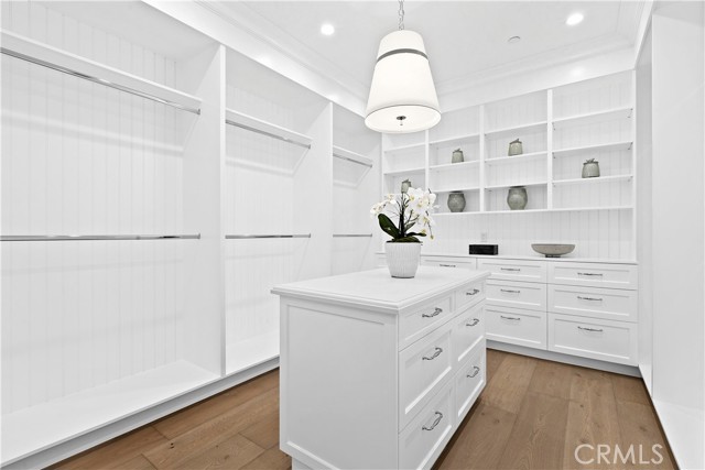 Detail Gallery Image 45 of 56 For 4509 Noeline Ave, Encino,  CA 91436 - 6 Beds | 6/1 Baths