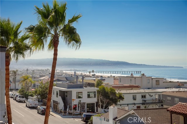 2626 Manhattan Ave, Hermosa Beach, California 90254, 3 Bedrooms Bedrooms, ,2 BathroomsBathrooms,Residential,Sold,Manhattan Ave,SB21241358