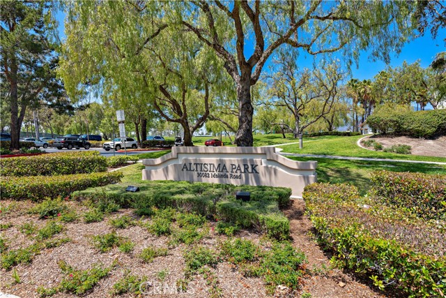 21251 Hillgate Circle, Rancho Santa Margarita CA: https://media.crmls.org/medias/69d8d8a2-f003-401c-be14-036df3d00e1b.jpg