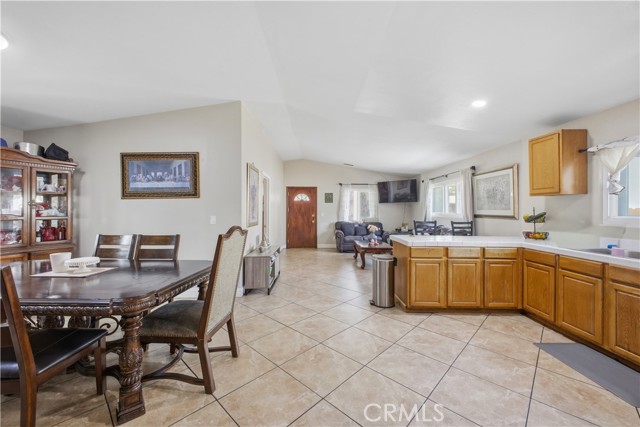 Detail Gallery Image 14 of 45 For 611 S Laurel Ave, Ontario,  CA 91762 - 4 Beds | 1 Baths