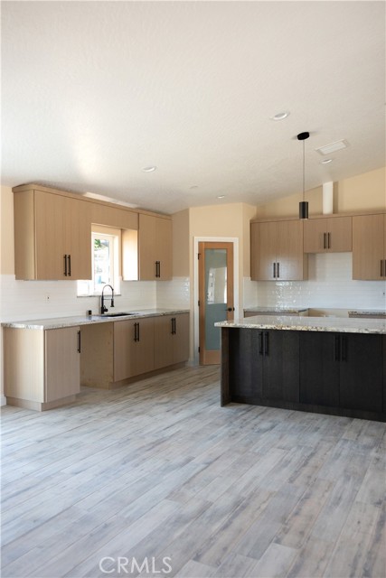 17963 Catalpa Street, Hesperia CA: https://media.crmls.org/medias/69da2233-e9c6-4079-bdf6-47f282240d46.jpg