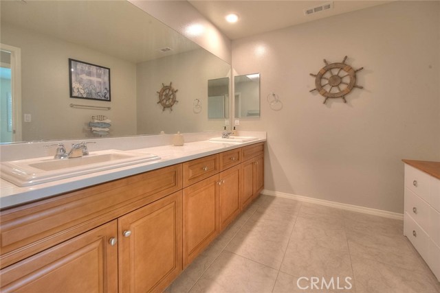 Image 49 of 67 For 14861 Henry Street