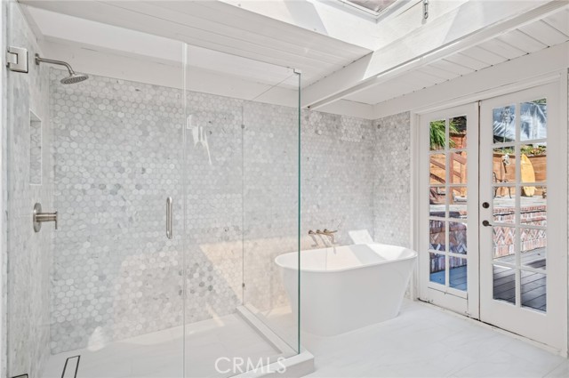 Detail Gallery Image 9 of 14 For 1346 Cerritos, Laguna Beach,  CA 92651 - 3 Beds | 2 Baths