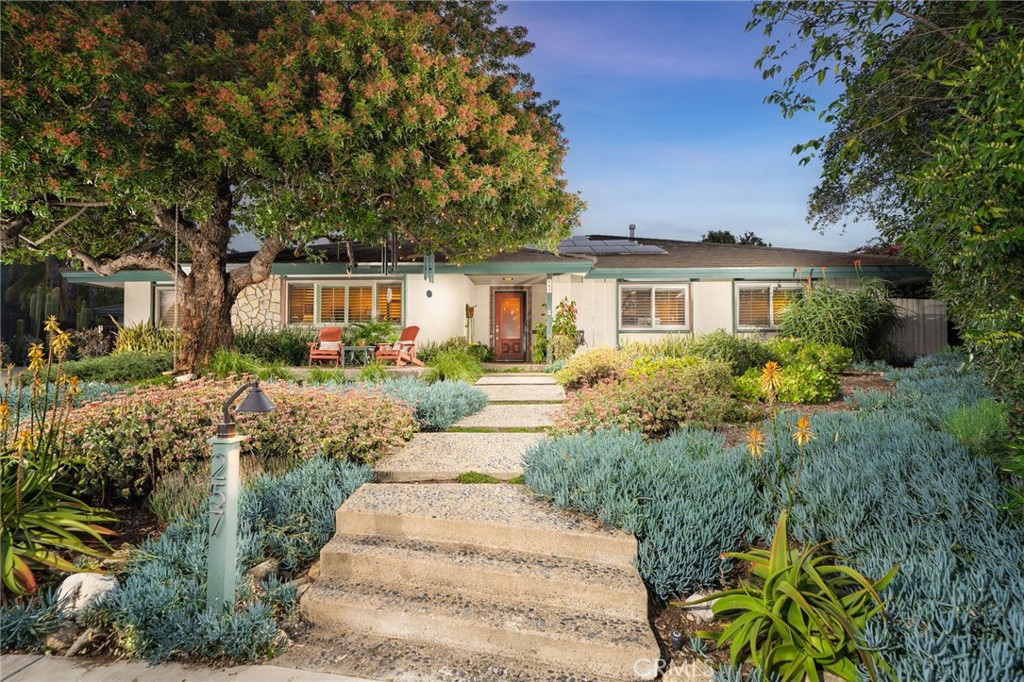 257 W Sonora Place