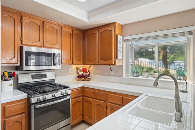 Detail Gallery Image 19 of 52 For 3480 Mountainside Cir, Corona,  CA 92882 - 4 Beds | 2/1 Baths