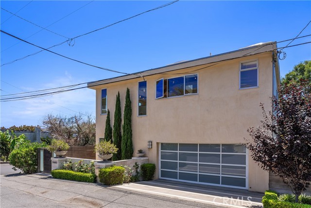 Detail Gallery Image 2 of 40 For 31685 3rd Ave, Laguna Beach,  CA 92651 - 2 Beds | 2 Baths