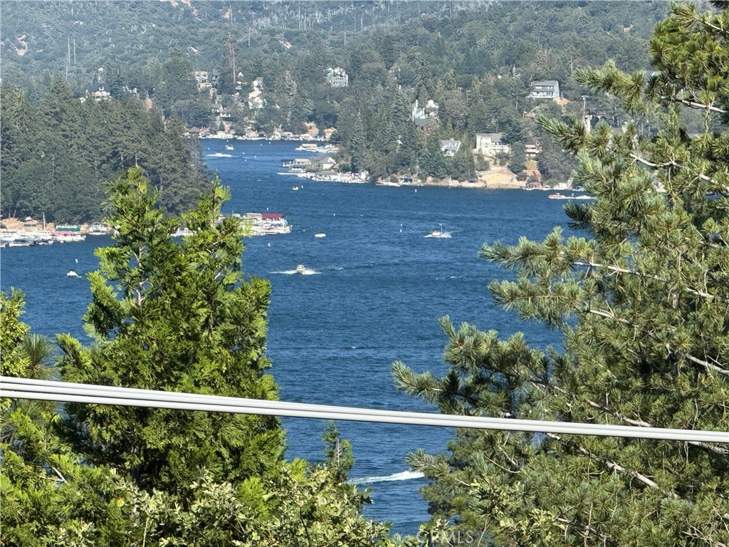https://media.crmls.org/medias/69dd2881-14e1-4349-98fa-cfa3da8fb44f.jpg?preset=X-Large