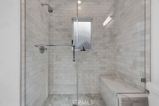 Detail Gallery Image 22 of 36 For 14627 Killion St, Sherman Oaks,  CA 91411 - 2 Beds | 2 Baths