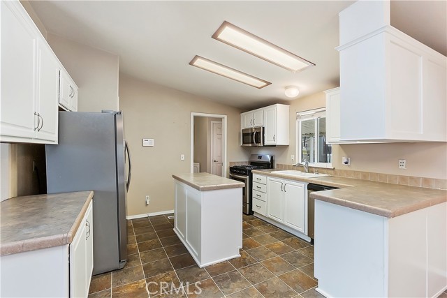 Detail Gallery Image 13 of 37 For 3700 Quartz Canyon Rd #93,  Riverside,  CA 92509 - 3 Beds | 2 Baths