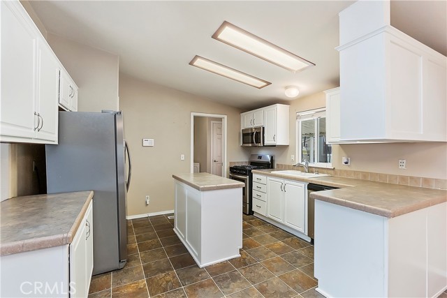 Detail Gallery Image 13 of 37 For 3700 Quartz Canyon Rd #93,  Riverside,  CA 92509 - 3 Beds | 2 Baths