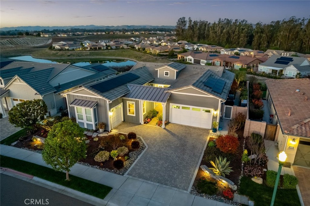 1535 Eucalyptus Road