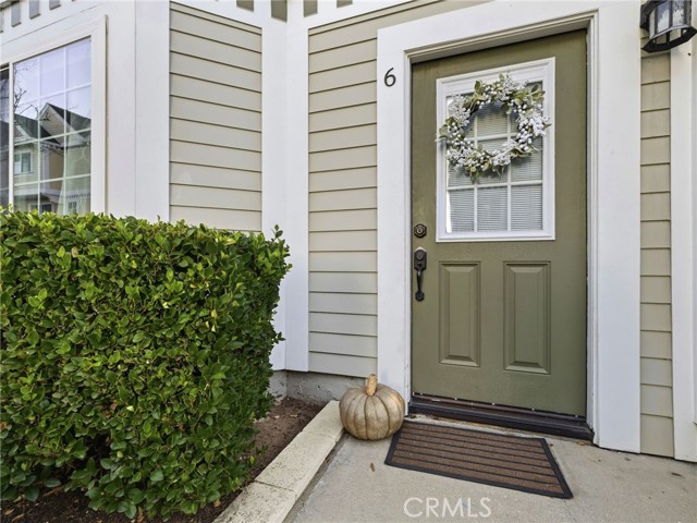 Detail Gallery Image 2 of 18 For 13750 Hubbard #UNIT 6,  Sylmar,  CA 91342 - 3 Beds | 3 Baths