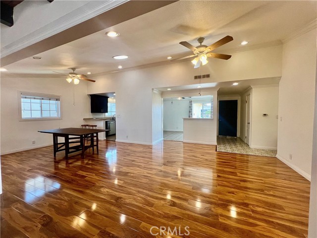 Detail Gallery Image 4 of 18 For 718 N Modena St, Anaheim,  CA 92801 - 3 Beds | 2 Baths