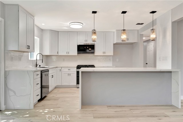 Detail Gallery Image 8 of 30 For 7741 Shoup Ave, West Hills,  CA 91304 - 4 Beds | 2 Baths