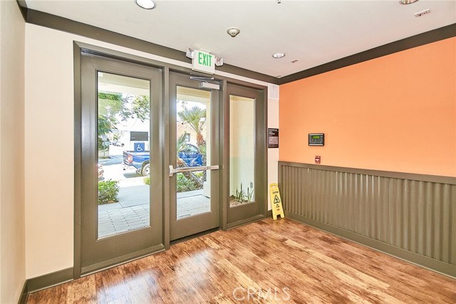 401 S Anaheim Boulevard, Anaheim CA: https://media.crmls.org/medias/69e0c2ff-5b2a-4a25-b4bd-8193785ddb36.jpg