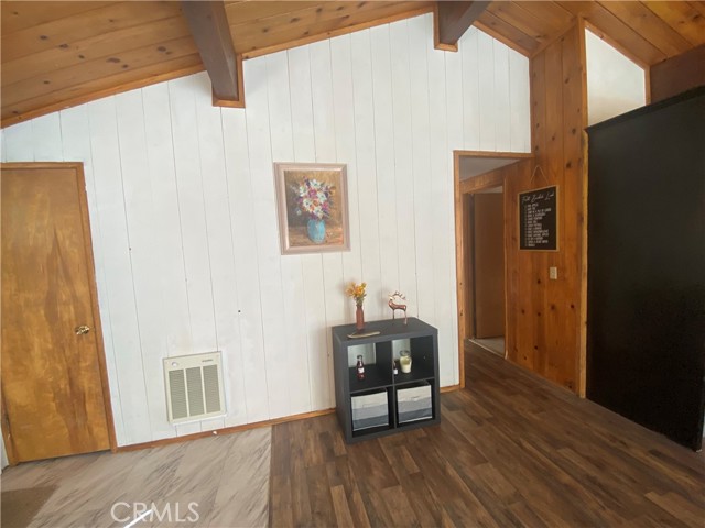Detail Gallery Image 12 of 22 For 25300 Marion Ridge, Idyllwild,  CA 92549 - 3 Beds | 2 Baths