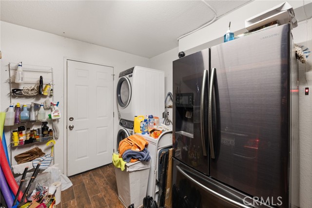 40 Country Wood Drive, Phillips Ranch CA: https://media.crmls.org/medias/69e15de1-6252-4887-ba12-c4acba219be5.jpg
